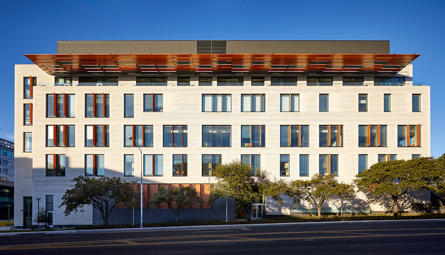 The Health Learning Building at The Dell Medical School at The University of Texas at Austin - © Dror Baldinger, AIA